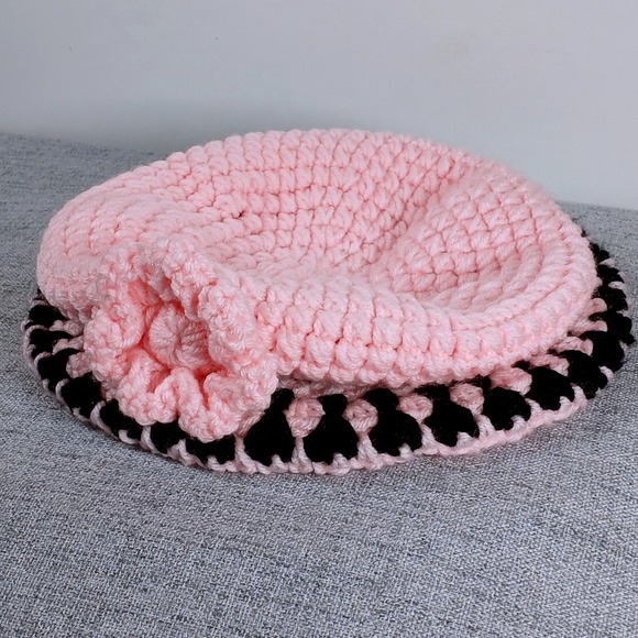 Handmade Crochet Flower Bucket Hat OS Pink Black Coquette Y2K Scalloped Brim - Picture 4 of 10